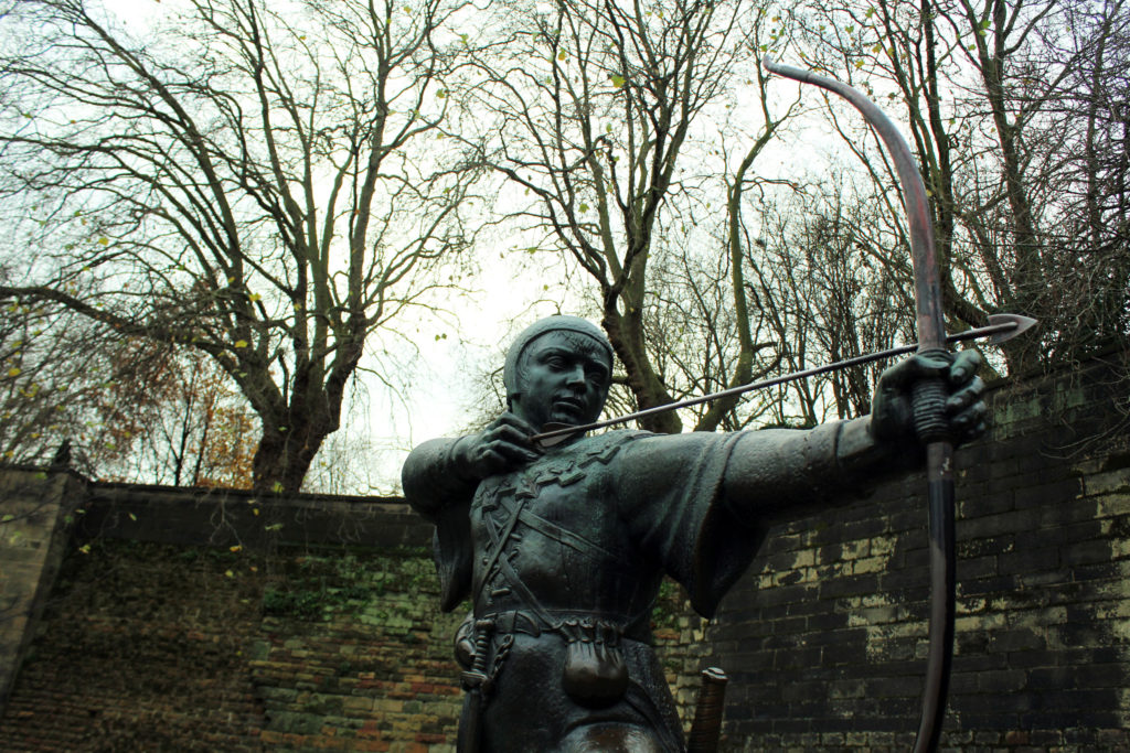 Statue of Robin Hood - Visit Nottingham in December for one day