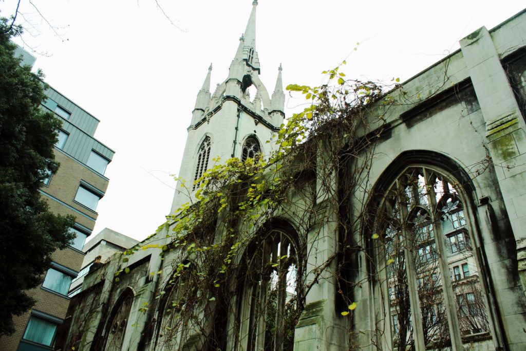 St. Dunstan in the East church London on a budget