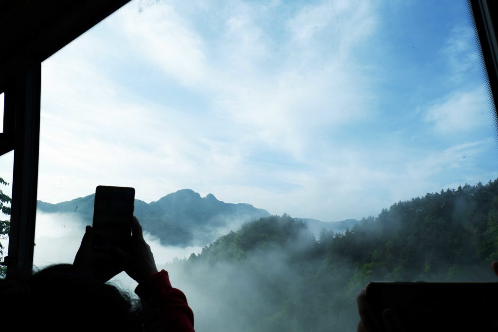 View from the buses running around Wudang Mountains 