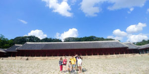 Our group photo at Jongmyo Shrine