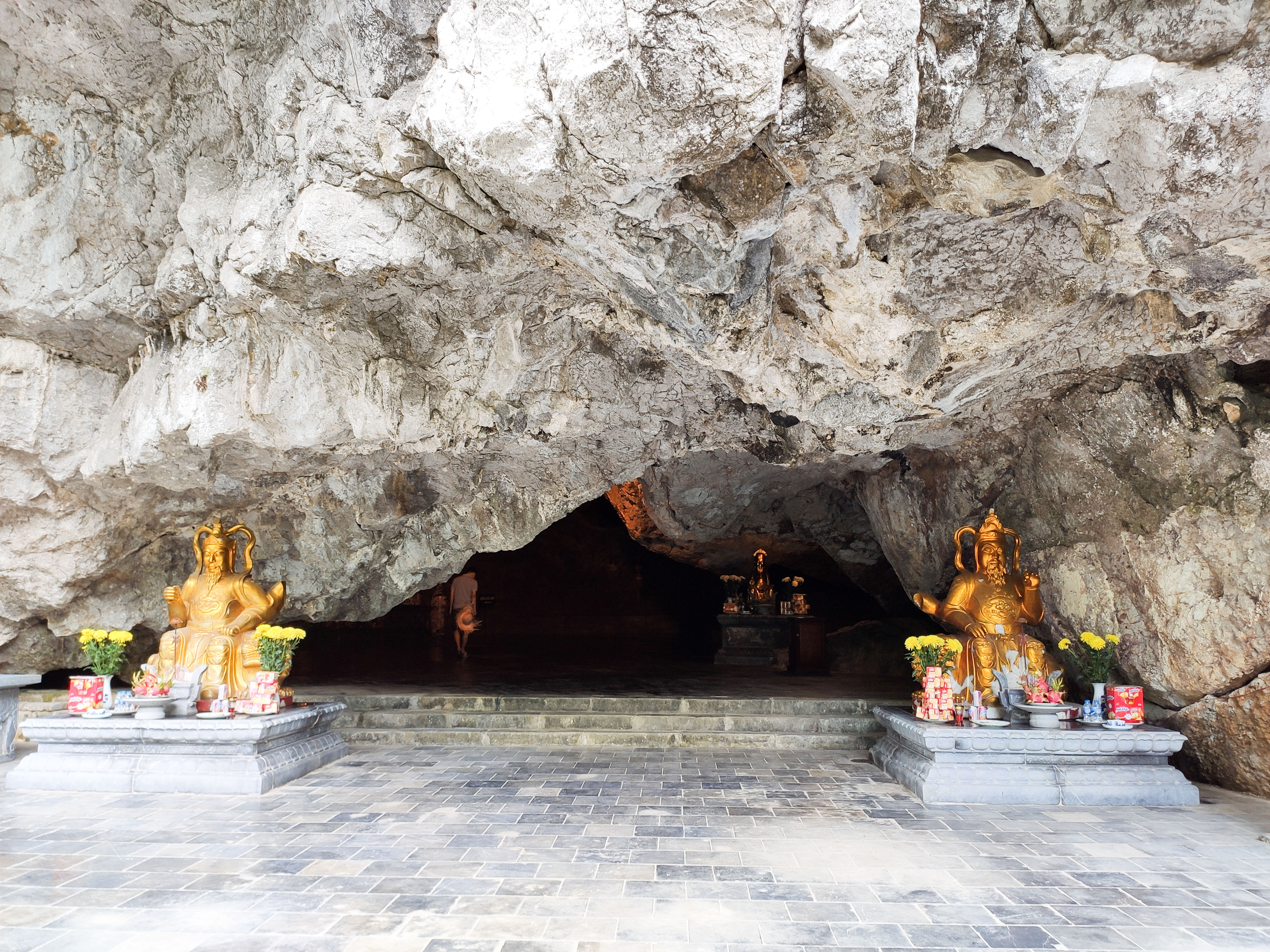 Am Tien Cave